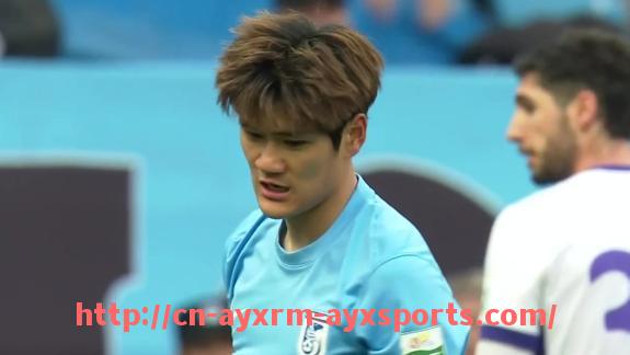 爱游戏体育-黄黑风暴与橙焰交织 鲁能德甲系球员技术风格深度解析